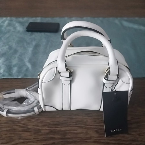 Zara white small handbag new with removable strap and gold details