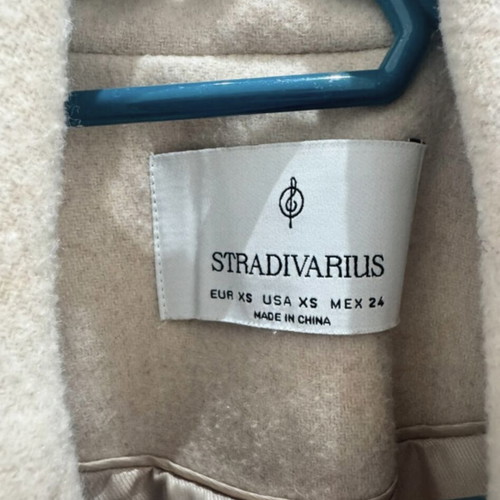 Stradivarius coat used, cream XS
