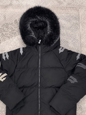 Trapstar Jacket new, size Small with tags and bag