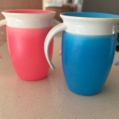 Munchkin Miracle 360° toddler cups used, pack of 2, blue and pink