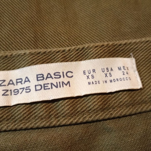 Zara denim khaki midi skirt XS like new with buttons and pockets