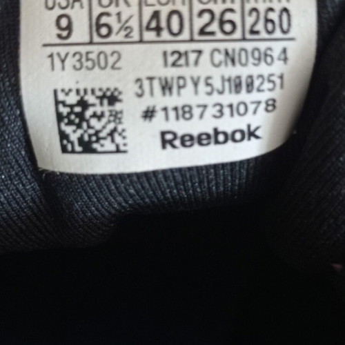 Reebok athletic shoes like new, size 40, black