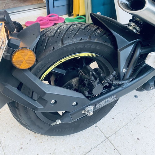 Benelli BN 125 naked bike, grey/black with yellow accents