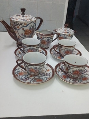Set of embossed Chinese tea serving set like new