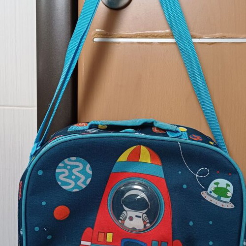Insulated Lunch Bag for Boys like new