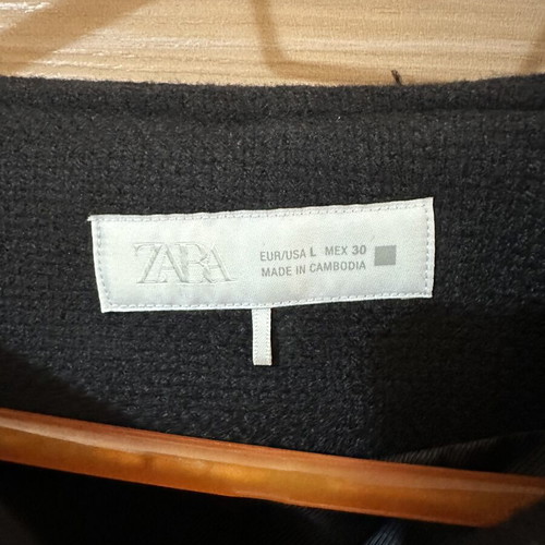 Zara jacket L, black