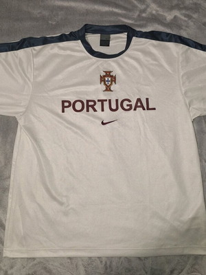 Portugal 2002-2004 Nike football jersey size L like new