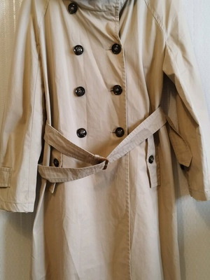 Max Mara Weekend trench coat with missing buttons, size L