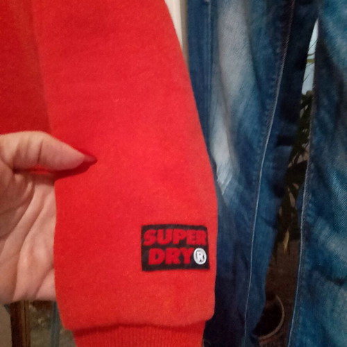 Superdry cropped sweatshirt like new, size large, red