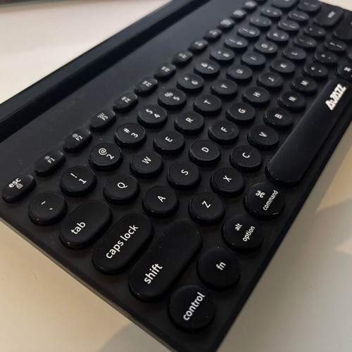 Ajazz 320i Wireless Bluetooth Keyboard 79 Keys, Lightly Used