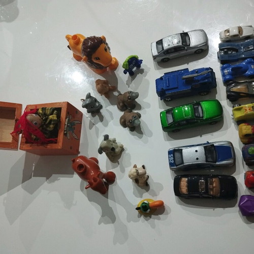 Various toys pack used