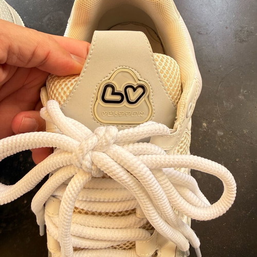 Louis Vuitton sneakers trainers skate shoes like new, size 45, white beige