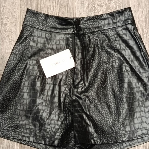 Leather Crocodile High-Waisted Shorts Shein like new, XS, black