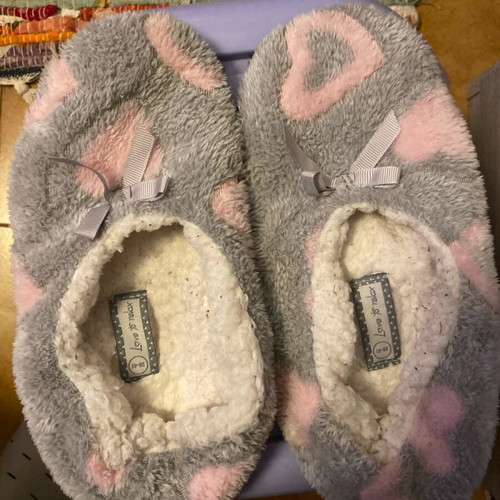 Slippers used, size 39-41