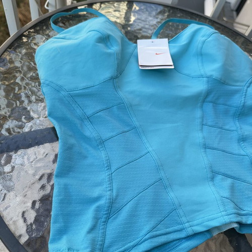 Nike top new, fits size M, blue