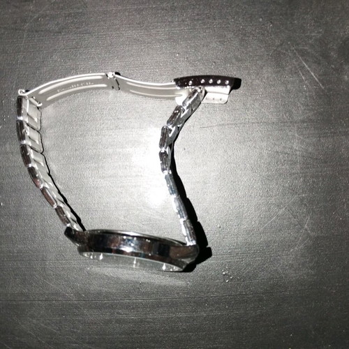 Casio wristwatch like new, silver men's MTP model