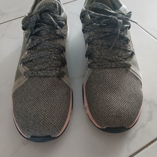 Athletic shoes like new, size 41, pink and green