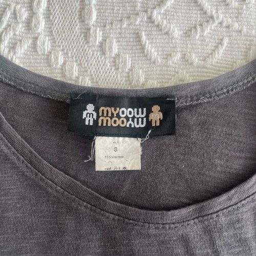 T-shirt mymoo like new, size S