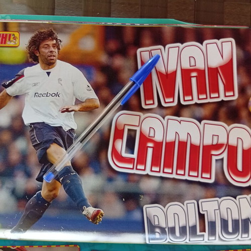 Match Football Magazine issue 20-26/2/2007 like new with Manchester United posters