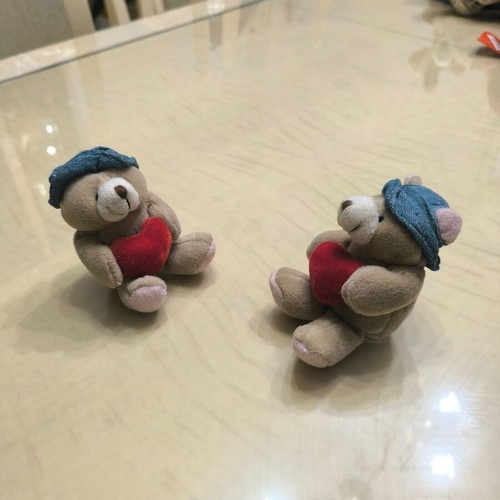 Set of 2 teddy bears with heart like new