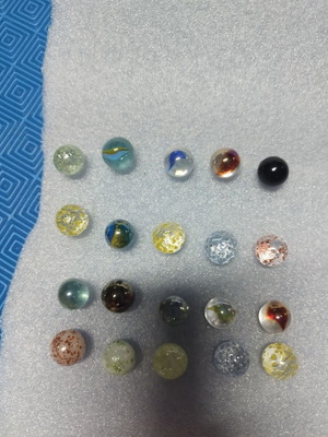 Set of 20 marbles like new