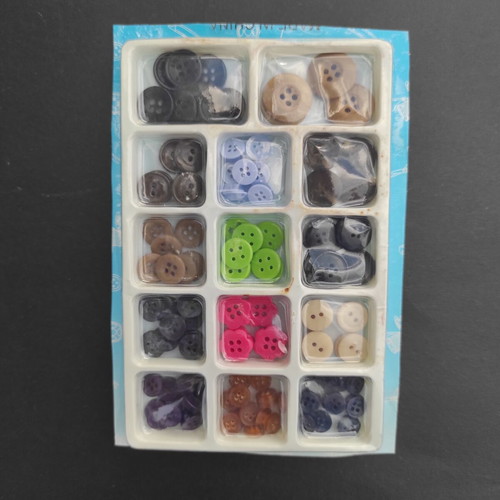 Buttons various, like new, 1 pack