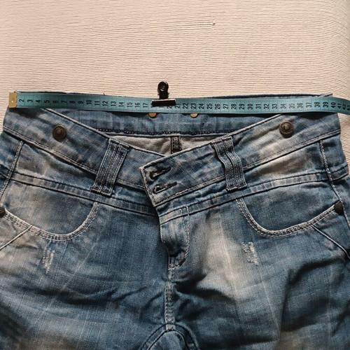 Damaged Superior Design denim bermuda shorts like new, size L
