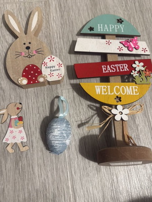 Easter set of 4 pieces like new