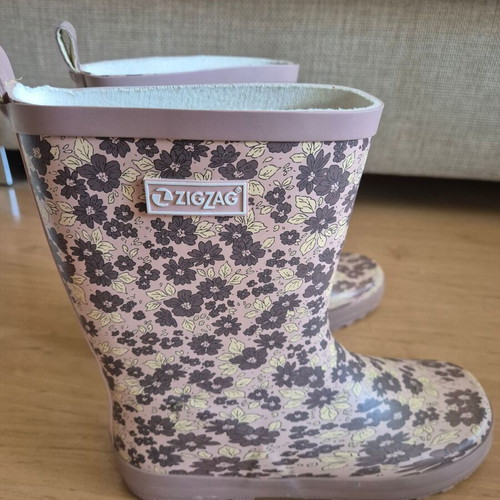 ZigZag kids rubber boots new, beige and brown, size 35
