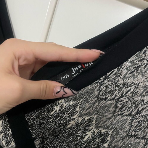 Women's set skirt and blouse used, black with silver thread, size S