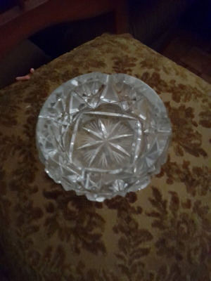 Crystal ashtray used, circular with snowflake design