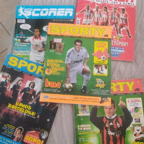 Sporty magazines used, pack of 5 issues with Top Scorer