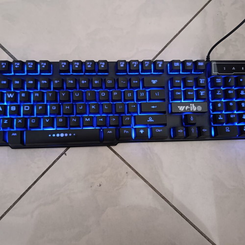 Weibo membrane keyboard 100% size with 4 RGB functions like new