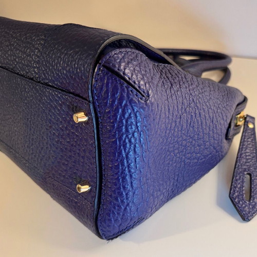 Burberry Heritage Grain leather blue handbag new