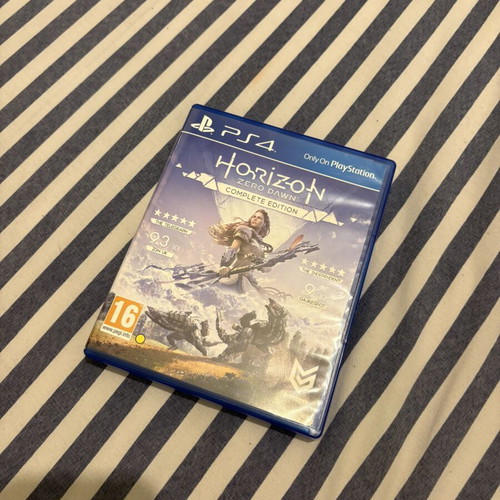 Horizon Zero Dawn Complete Edition PS4 game