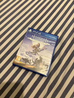 Horizon Zero Dawn Complete Edition PS4 game