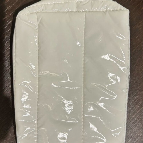 L’Oréal white toiletry bag new