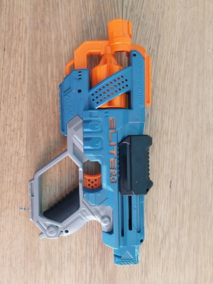 Nerf Elit 20 like new, without darts