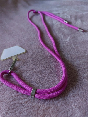 Cellular adjustable neck strap like new, violet color