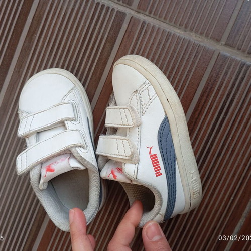 Puma sports shoes boy-girl no20 like new