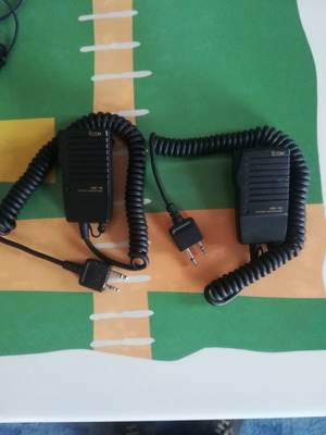 Icom wireless microphones used in excellent condition, set