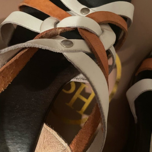 Leather sandals used no.37 white and orange