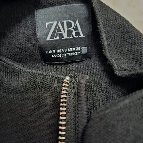 Zara black cropped jacket like new, size S