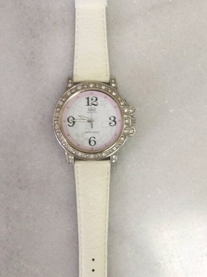 Q&Q women's watch 45 mm new, white and pink