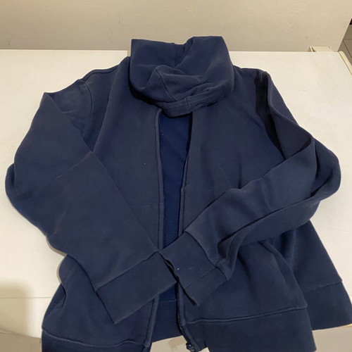 H&M blue sweatshirt for boys