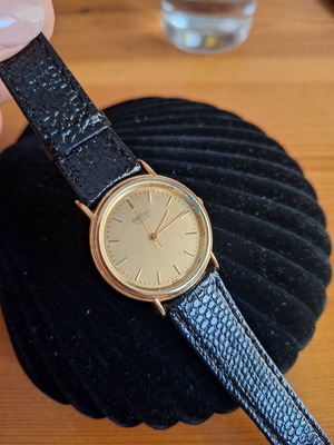 Ρολόι Seiko καινούργιο με δερμάτινο λουράκι unisex μαύρο και χρυσαφί
