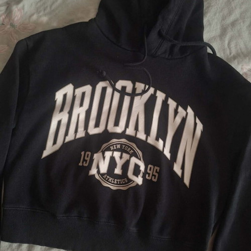 Women's black sweatshirt, size S