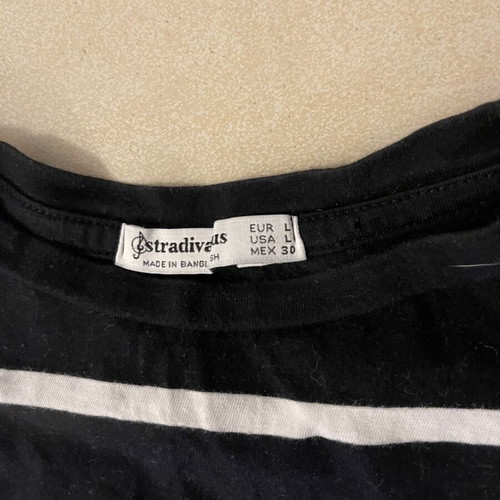 T-shirt like new, size L