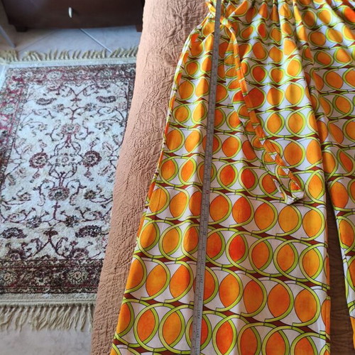 Jumpsuit like new with airy wide legs, one size, colorful 70s pattern