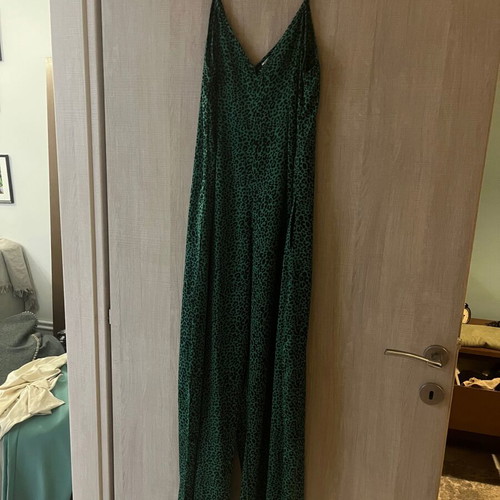 Satin one-piece jumpsuit like new, dark green, size M